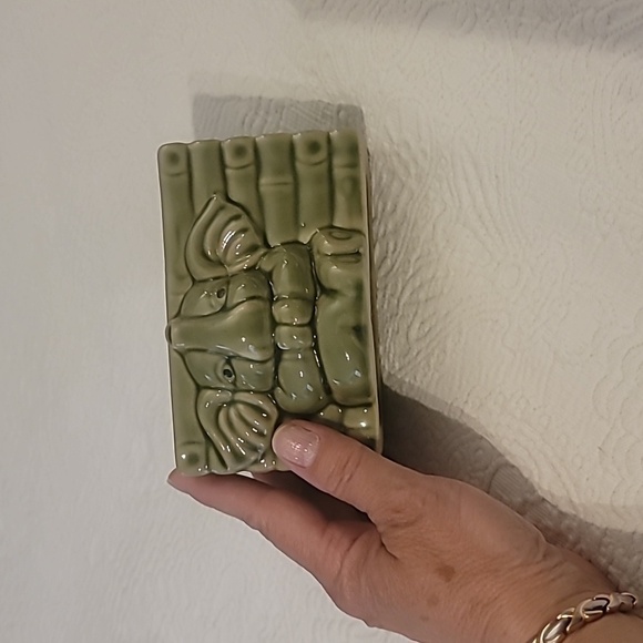 Elephant bamboo planter container green good luck ceramic - Picture 8 of 8